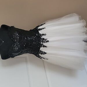 Black and White Sequin Dress By Cinderella